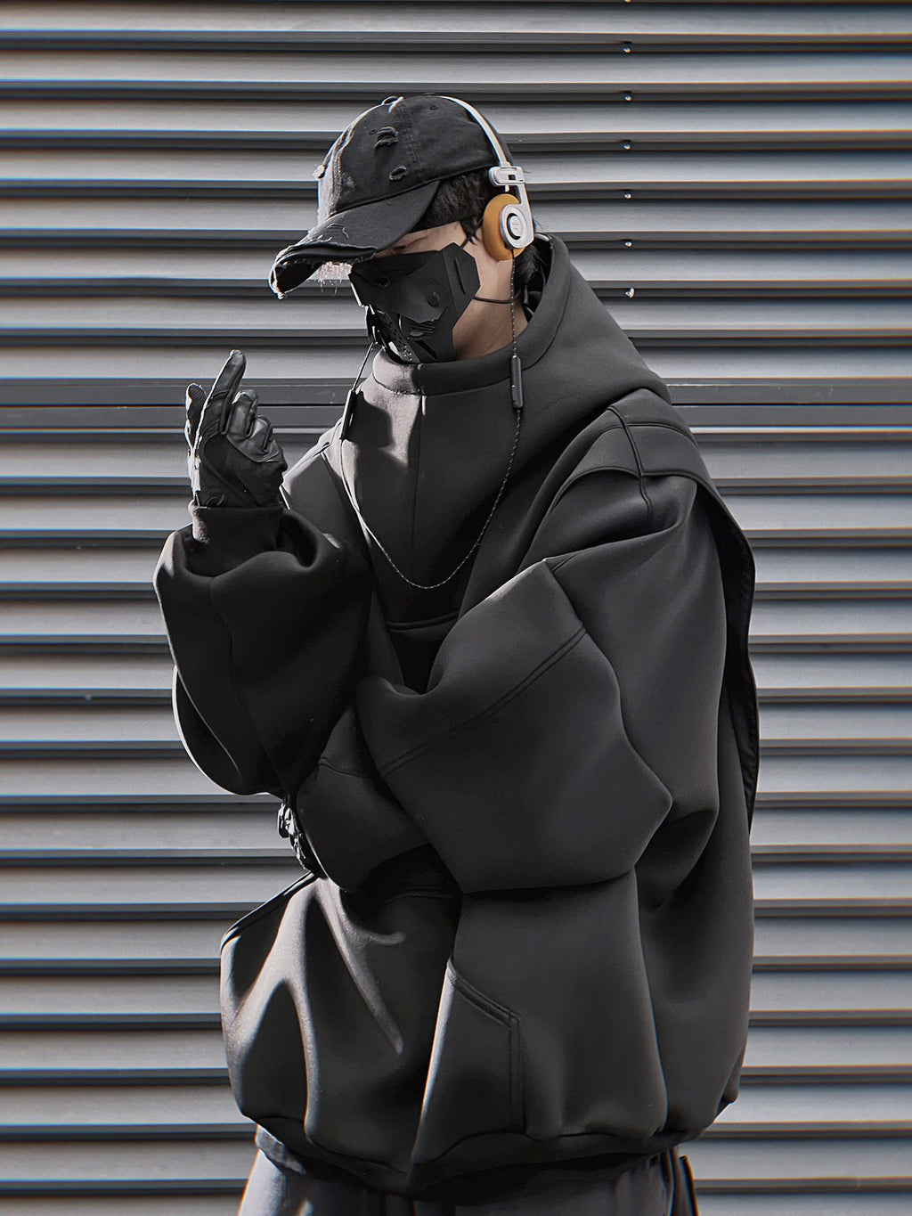 HiH50 Black Nexus Hoodie - Fierce and Chic