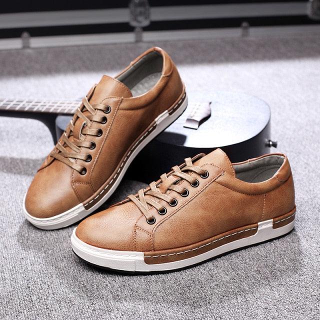 Fashion Leather Mens Shoes Soft High Quality Mens Casual Shoes Flat Footwear Classic Black White Men Fashion Walking Shoes Comfortable Modern Design - Fierce and Chic