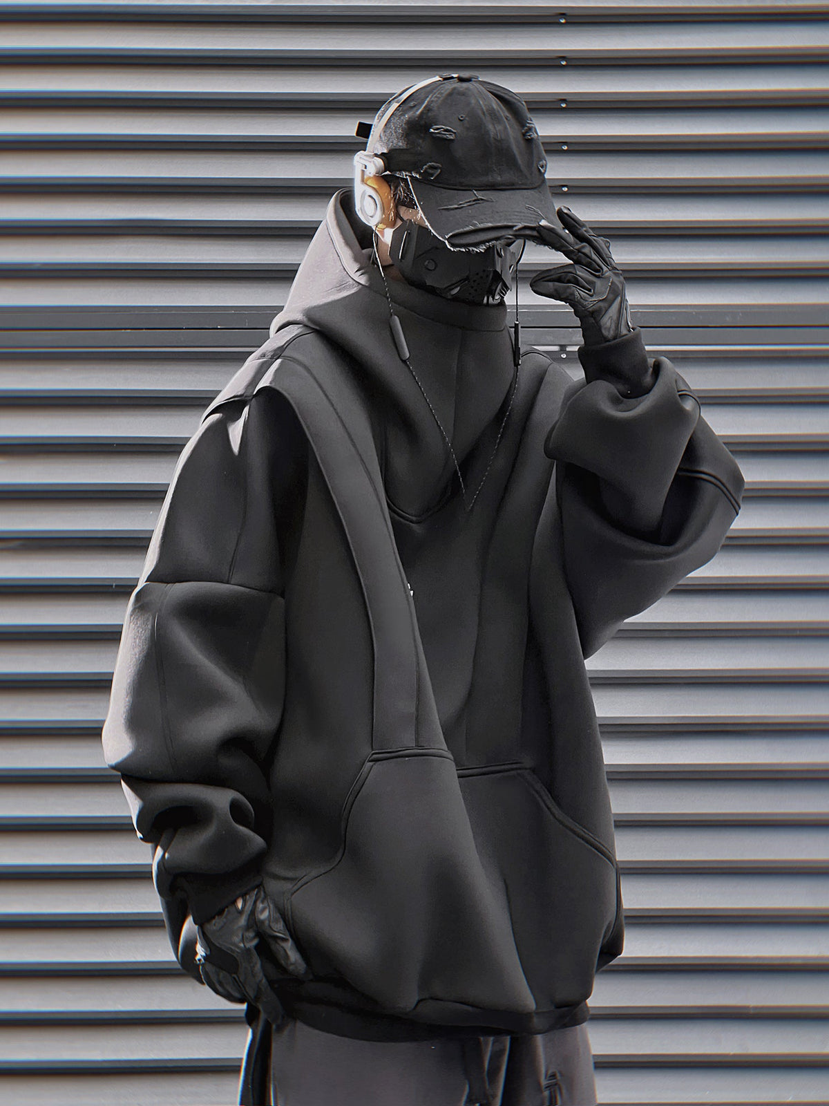HiH50 Black Nexus Hoodie - Fierce and Chic
